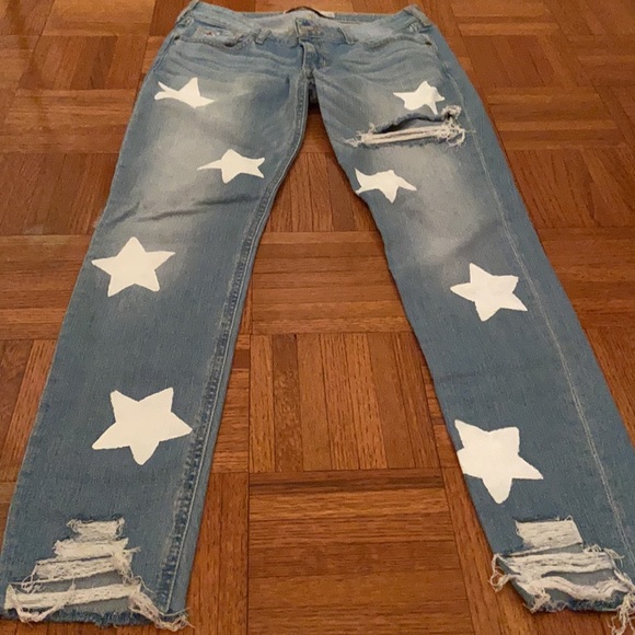 Hollister Low Rise Jeans With Stars - Picture 12 of 13